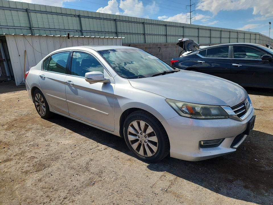 61565556 :رقم المزاد ، 1HGCR3F83DA010623 vin ، 2013 Honda Accord مزاد بيع