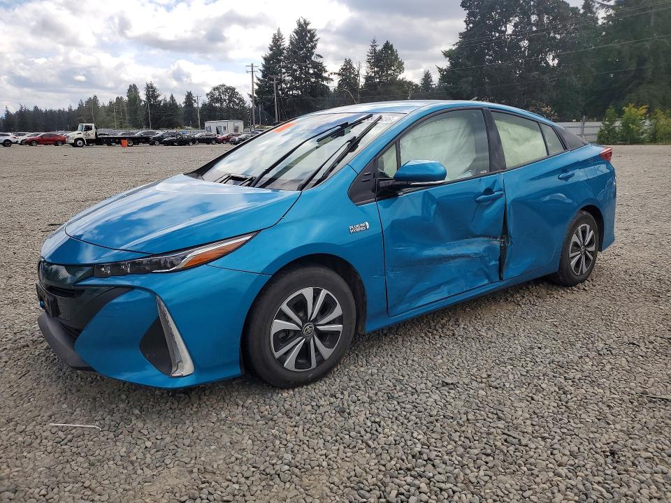 59302006 :رقم المزاد ، JTDKARFP8J3077018 vin ، 2018 Toyota Prius Prime مزاد بيع