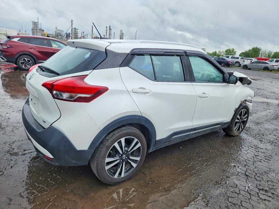 62769726 :رقم المزاد ، 3N1CP5CU7KL511217 vin ، 2019 Nissan Kicks مزاد بيع