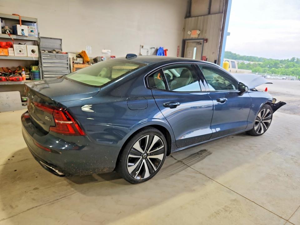 Продаж на аукціоні авто 2022 Volvo S60, vin: 7JRL12TZ4NG154209, номер лоту: 60231026