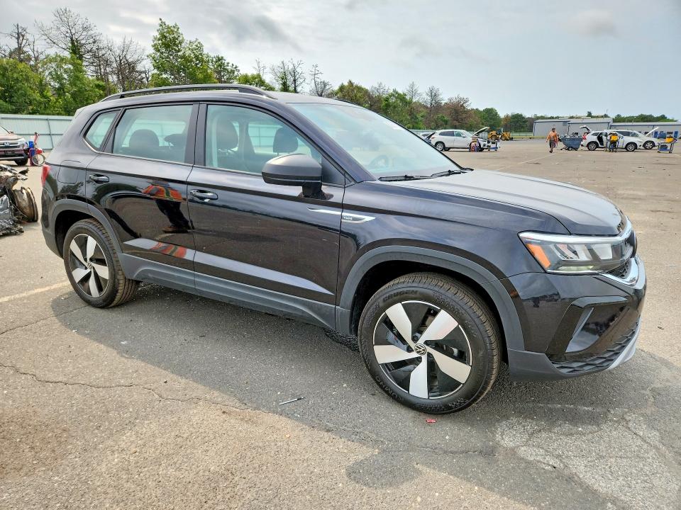 Продажа на аукционе авто 2023 Volkswagen Taos, vin: 3VVMX7B25PM381888, номер лота: 62659116