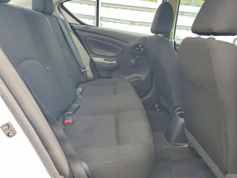 59285846 :رقم المزاد ، 3N1CN7AP0KL805153 vin ، 2019 Nissan Versa مزاد بيع