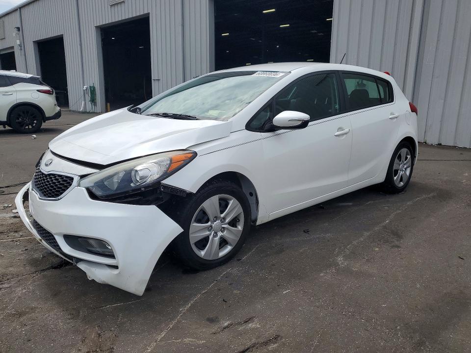 2016 Kia Forte მანქანა იყიდება აუქციონზე, vin: KNAFK5A8XG5588781, აუქციონის ნომერი: 60868696