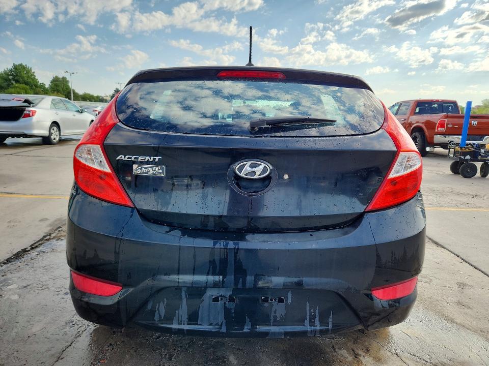 61469326 :رقم المزاد ، KMHCT5AE8DU087779 vin ، 2013 Hyundai Accent مزاد بيع