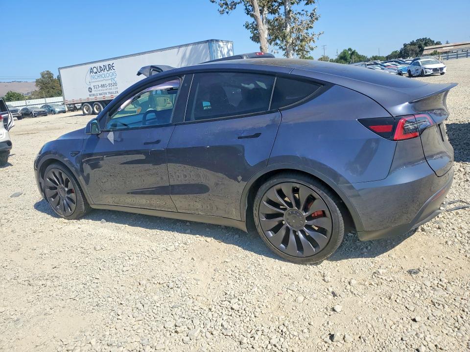 60223646 :رقم المزاد ، 7SAYGDEF9PF737943 vin ، 2023 Tesla Model Y مزاد بيع