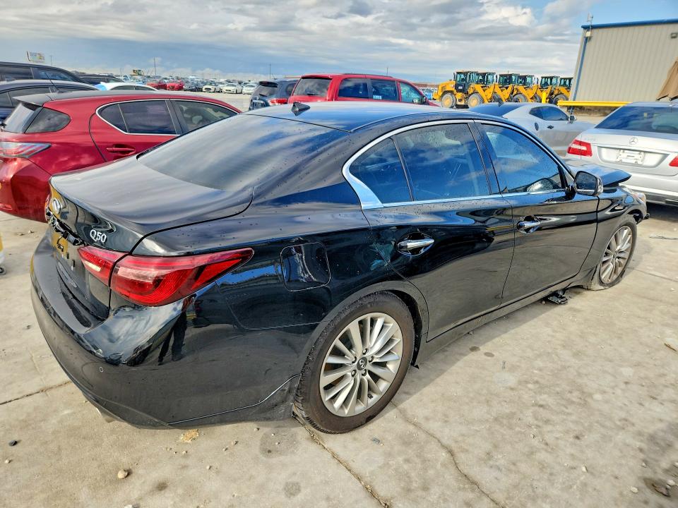 60619386 :رقم المزاد ، JN1EV7BPXMM704931 vin ، 2021 Infiniti Q50 مزاد بيع