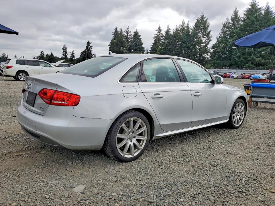 85618315 :رقم المزاد ، WAUFFAFL1CN001324 vin ، 2012 Audi A4 مزاد بيع
