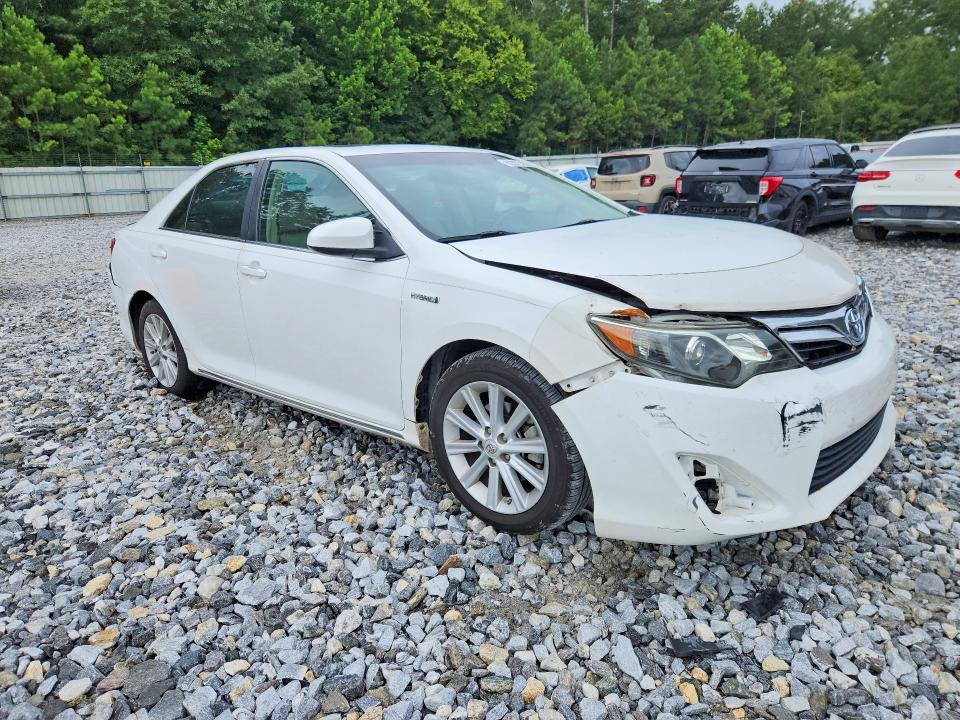 2014 Toyota Camry Hybrid მანქანა იყიდება აუქციონზე, vin: 4T1BD1FK3EU117045, აუქციონის ნომერი: 62075456