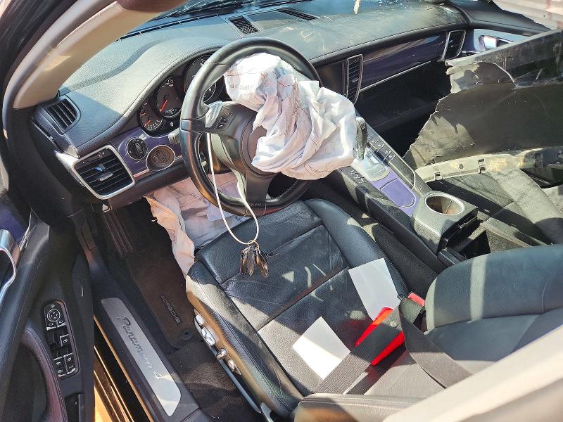 60523376 :رقم المزاد ، WP0AA2A77CL070414 vin ، 2012 Porsche Panamera مزاد بيع