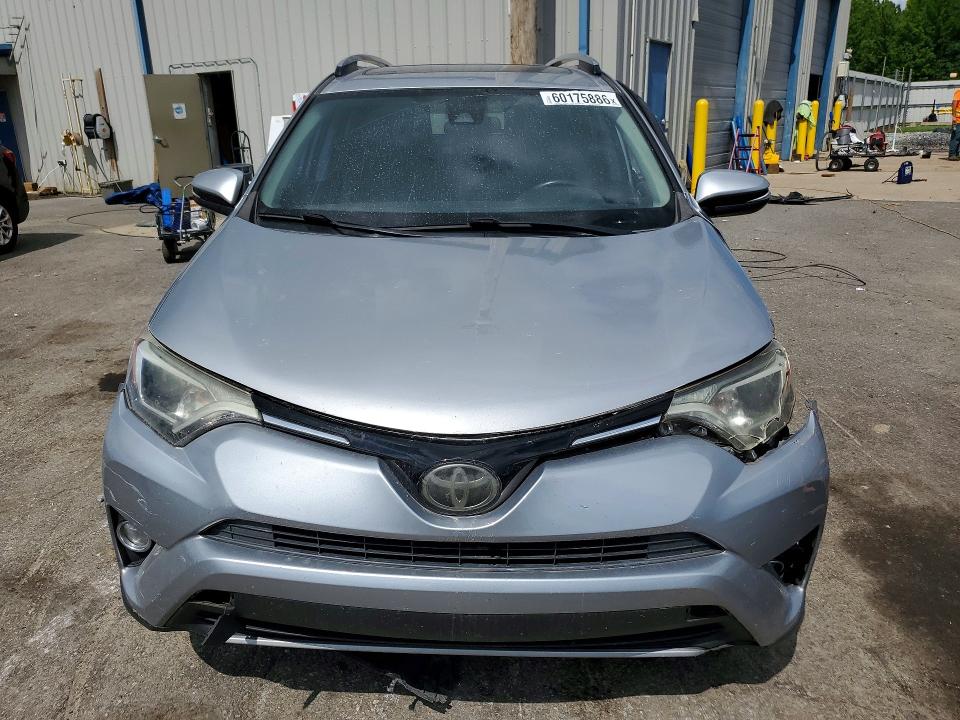 60175886 :رقم المزاد ، JTMWFREV2JJ179185 vin ، 2018 Toyota Rav4 مزاد بيع