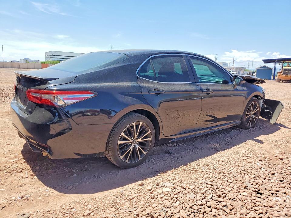 Продажа на аукционе авто 2018 Toyota Camry, vin: 4T1B11HK0JU064210, номер лота: 61227996