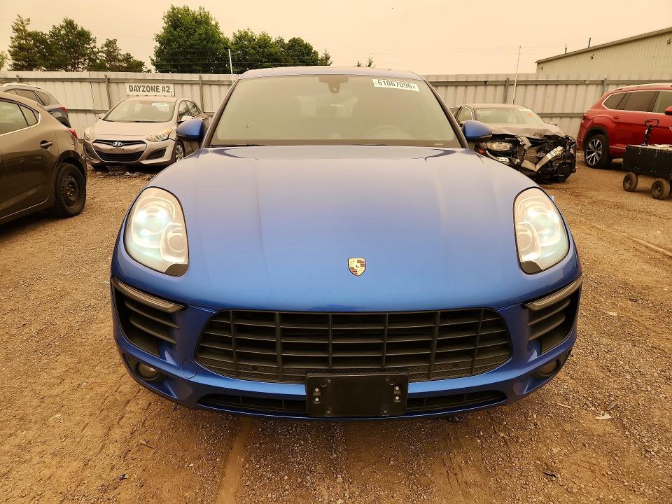 61067096 :رقم المزاد ، WP1AB2A57GLB44771 vin ، 2016 Porsche Macan مزاد بيع