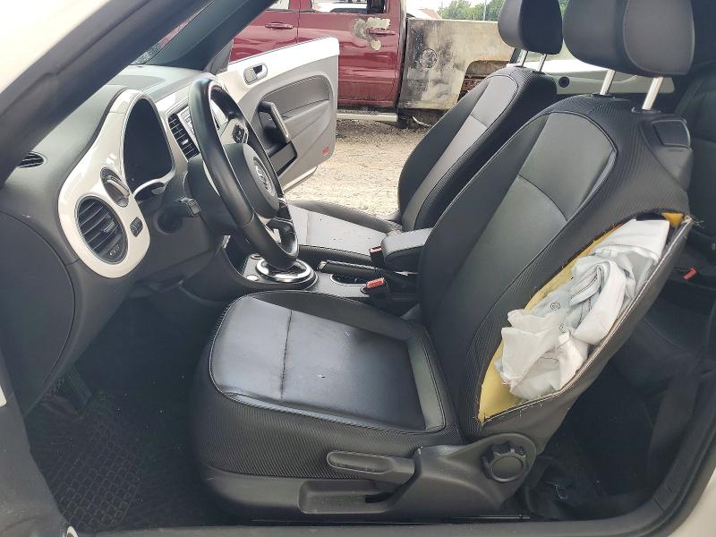 60873336 :رقم المزاد ، 3VW5X7AT2DM816839 vin ، 2013 Volkswagen Beetle مزاد بيع