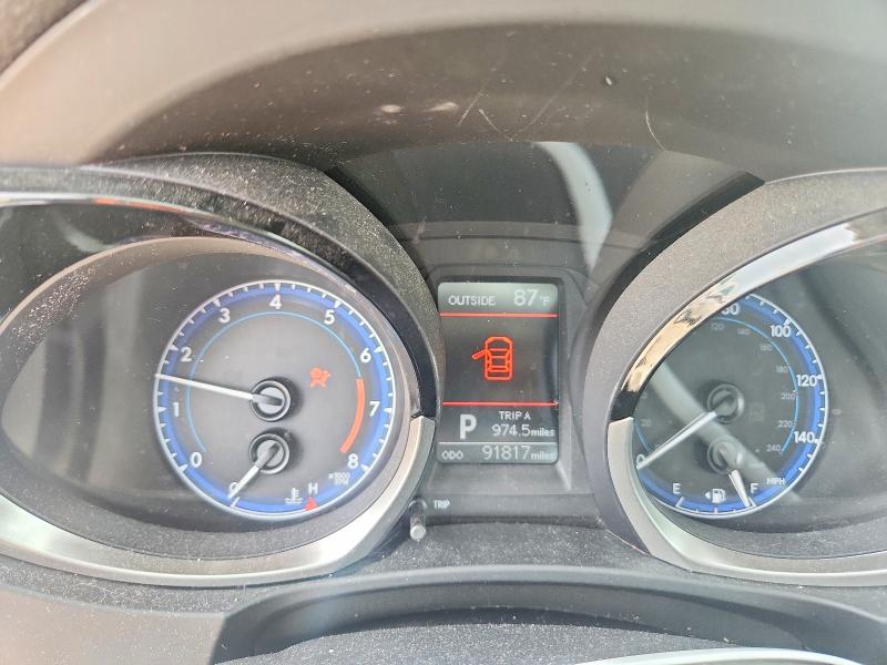 63034946 :رقم المزاد ، 5YFBURHE5GP556807 vin ، 2016 Toyota Corolla مزاد بيع