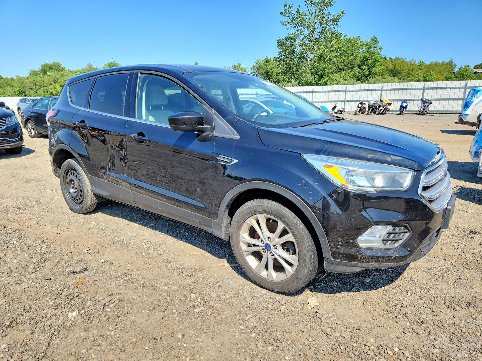 Продаж на аукціоні авто 2017 Ford Escape, vin: 1FMCU9GD4HUD14071, номер лоту: 61576596
