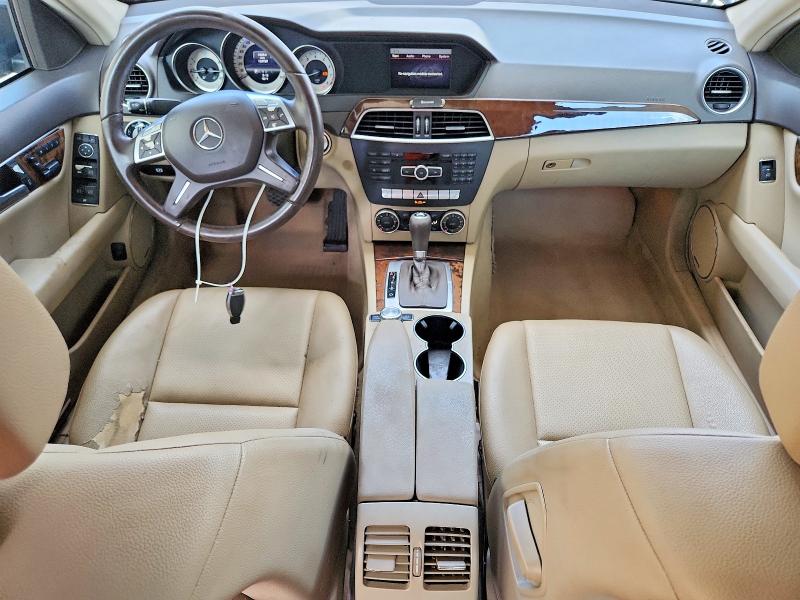 2013 Mercedes-benz C მანქანა იყიდება აუქციონზე, vin: WDDGF4HB9DR294337, აუქციონის ნომერი: 61298756