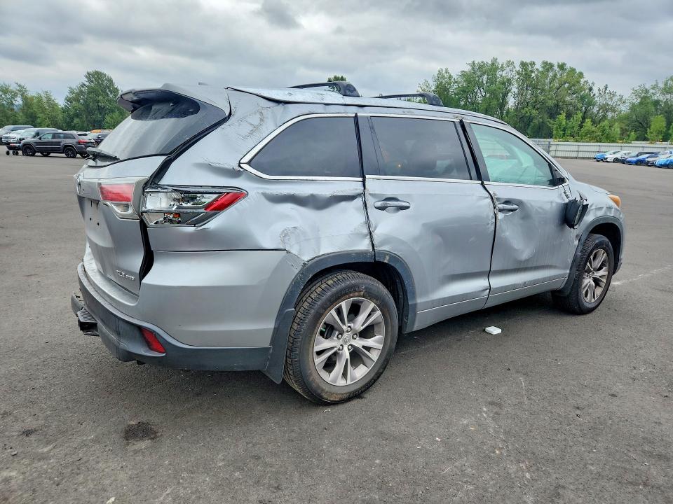 61241276 :رقم المزاد ، 5TDJKRFH8FS142800 vin ، 2015 Toyota Highlander مزاد بيع