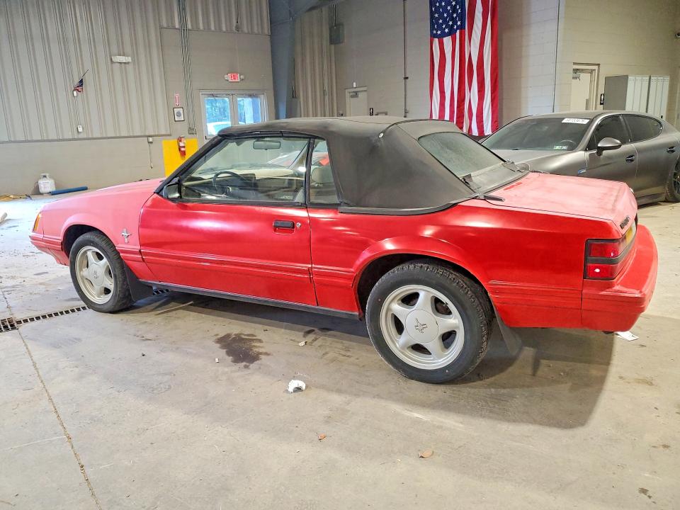 60808666 :رقم المزاد ، 1FABP2735EF117972 vin ، 1984 Ford Mustang مزاد بيع