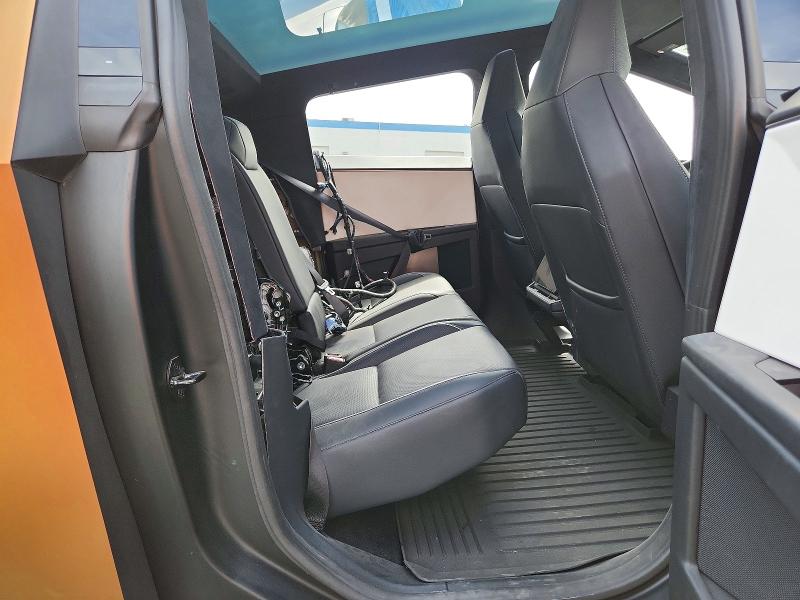 2024 Tesla Cybertruck მანქანა იყიდება აუქციონზე, vin: 7G2CEHED4RA011892, აუქციონის ნომერი: 61803466