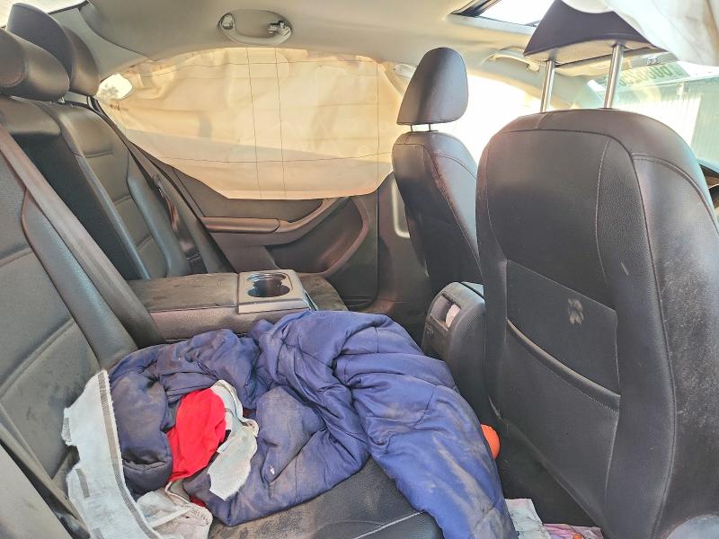 60852586 :رقم المزاد ، 3VWD17AJ3FM231993 vin ، 2015 Volkswagen Jetta مزاد بيع