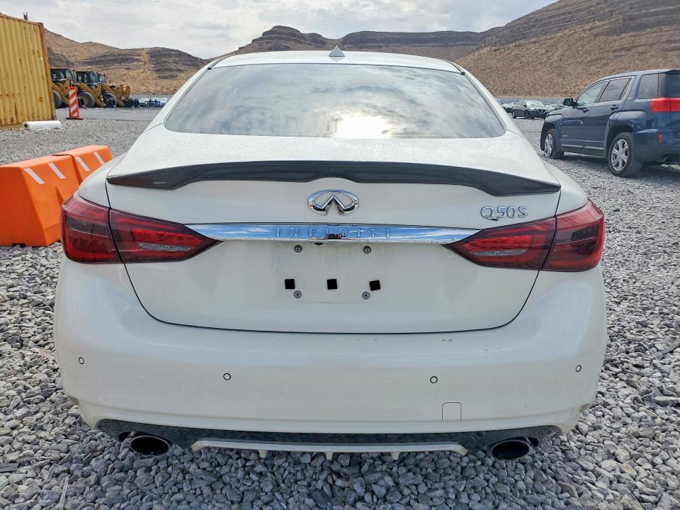 61547846 :رقم المزاد ، JN1EV7AP2LM200129 vin ، 2020 Infiniti Q50 مزاد بيع