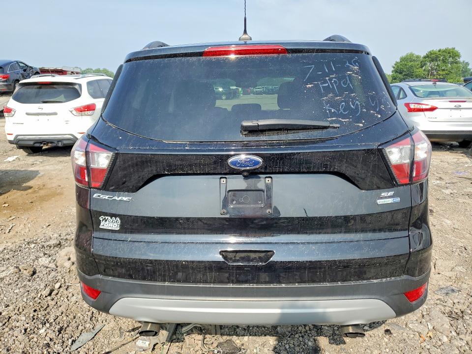Продаж на аукціоні авто 2018 Ford Escape, vin: 1FMCU9GD1JUC60086, номер лоту: 61240016