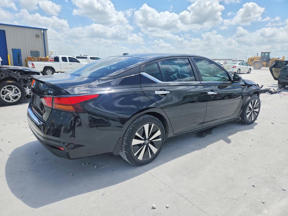 59697986 :رقم المزاد ، 1N4BL4DV7MN331797 vin ، 2021 Nissan Altima مزاد بيع