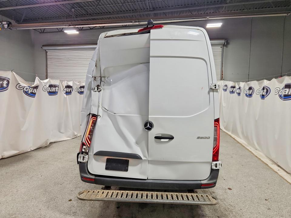 59300726 :رقم المزاد ، W1Y4DCHY1MT066848 vin ، 2021 Mercedes-benz Sprinter مزاد بيع
