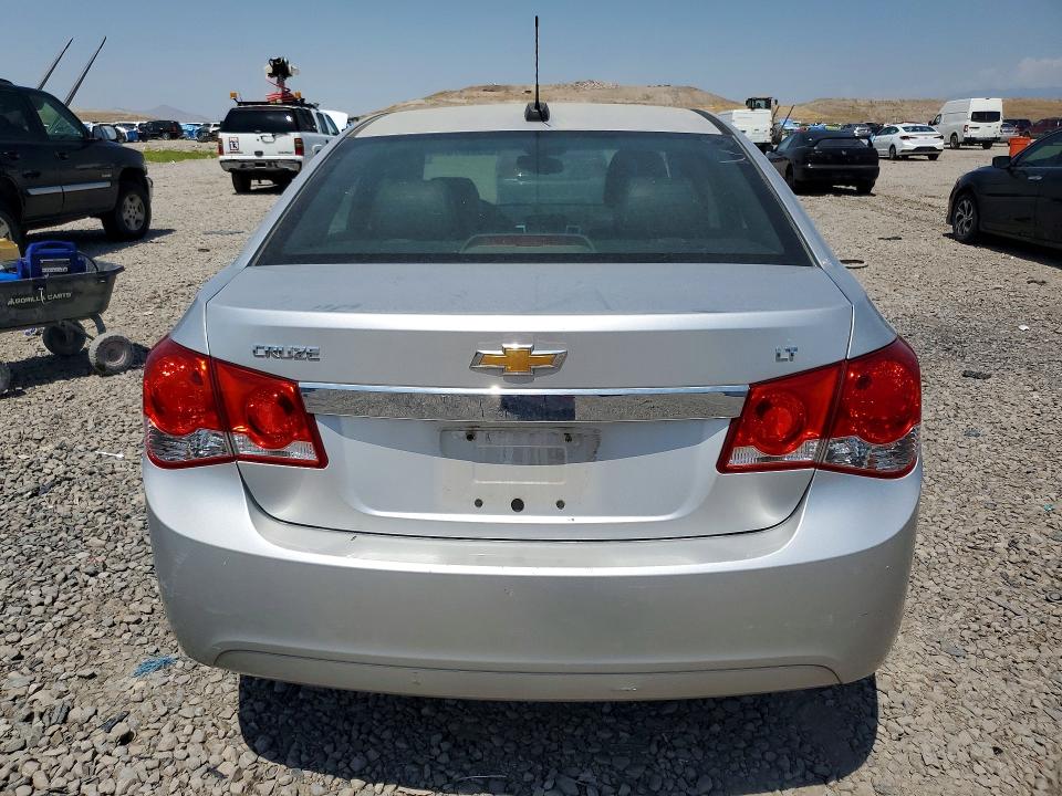 63331476 :رقم المزاد ، 1G1PE5SB3F7182099 vin ، 2019 Chevrolet Cruze مزاد بيع