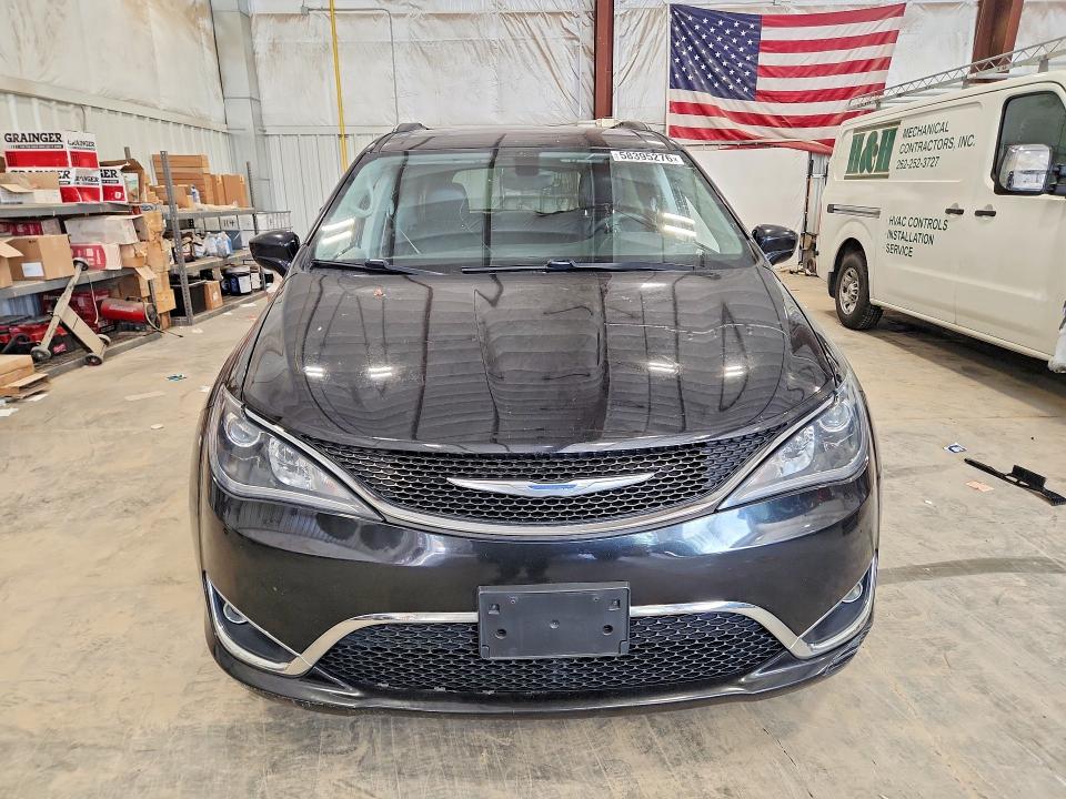 58395276 :رقم المزاد ، 2C4RC1BG1HR553644 vin ، 2017 Chrysler Pacifica مزاد بيع