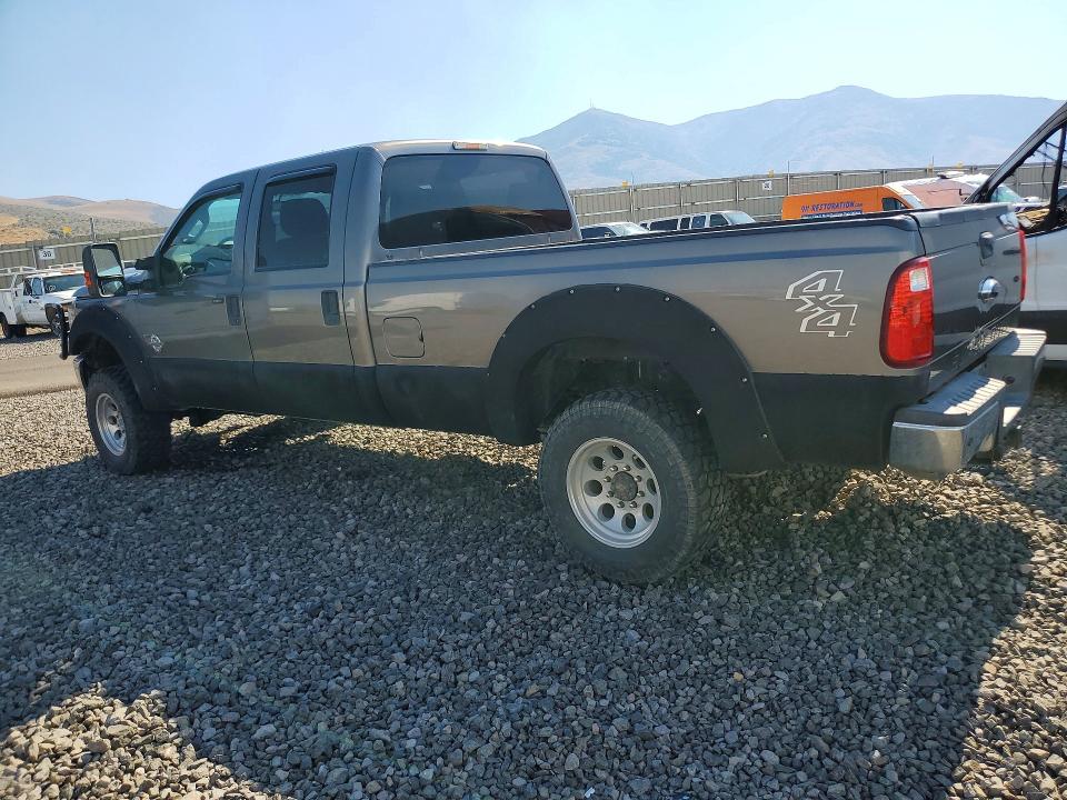 62033276 :رقم المزاد ، 1FT8W3BT5DEA85730 vin ، 2013 Ford F350 مزاد بيع