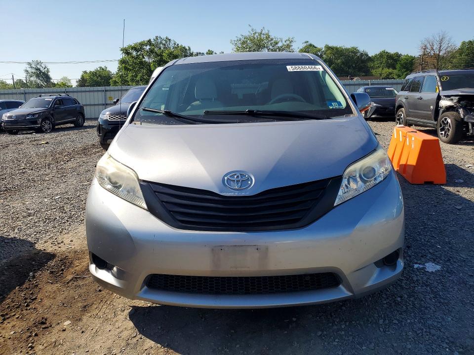 Продаж на аукціоні авто 2011 Toyota Sienna, vin: 5TDKK3DC9BS030171, номер лоту: 58880466