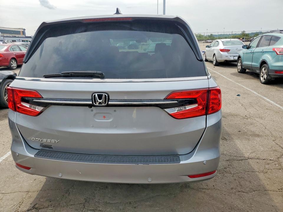 Продажа на аукционе авто 2021 Honda Odyssey, vin: 5FNRL6H72MB007185, номер лота: 62683166