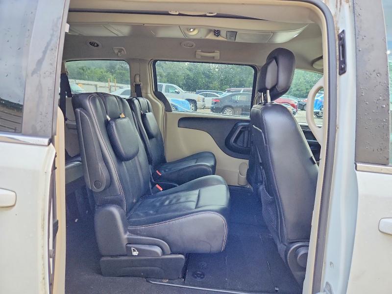 62201936 :رقم المزاد ، 2C4RC1BG0GR157767 vin ، 2016 Chrysler Town & Country مزاد بيع