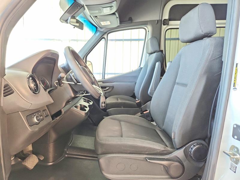 61164606 :رقم المزاد ، W1Z4KFHY4RP737240 vin ، 2024 Mercedes-benz Sprinter مزاد بيع