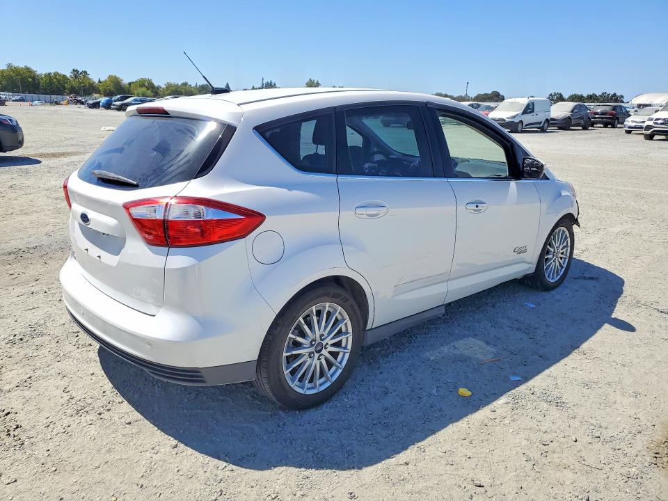 63247926 :رقم المزاد ، 1FADP5CU2FL101773 vin ، 2015 Ford C-max مزاد بيع