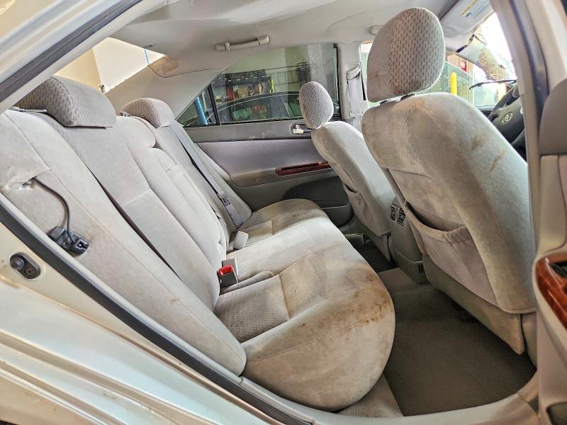 60366576 :رقم المزاد ، 4T1BE32K04U870478 vin ، 2004 Toyota Camry مزاد بيع