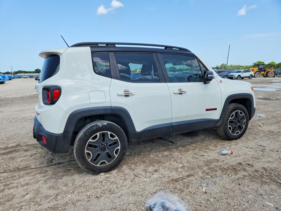 61037086 :رقم المزاد ، ZACCJBCT6GPD05308 vin ، 2016 Jeep Renegade مزاد بيع