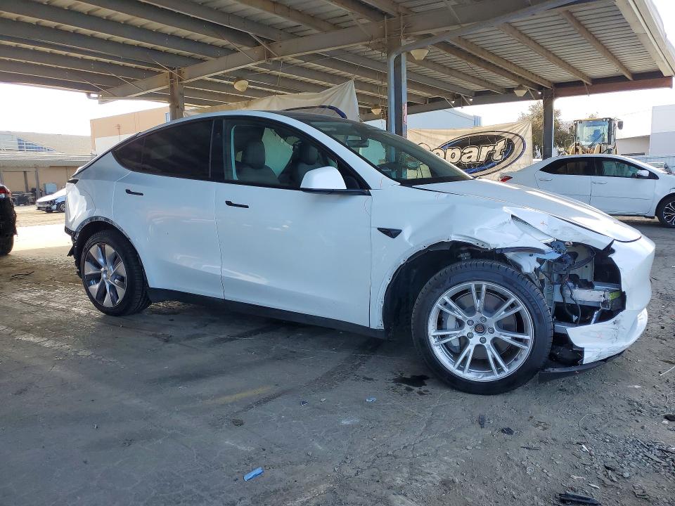 60818496 :رقم المزاد ، 7SAYGDEE8PA139198 vin ، 2023 Tesla Model Y مزاد بيع