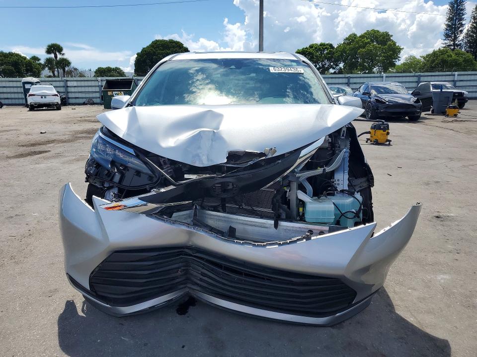 63239436 :رقم المزاد ، 5TDJRKEC1SS255166 vin ، 2025 Toyota Sienna مزاد بيع