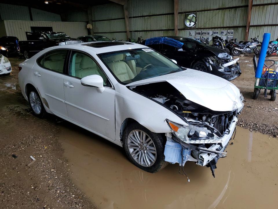 60641596 :رقم المزاد ، JTHBK1GG0F2182015 vin ، 2015 Lexus Es مزاد بيع