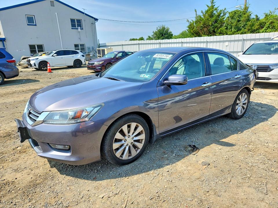 Auction sale of the 2015 Honda Accord, vin: 1HGCR2F88FA033344, lot number: 60955756