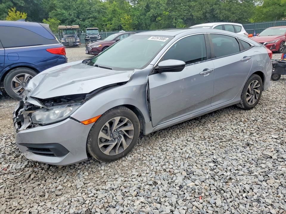 62297956 :رقم المزاد ، 2HGFC2F7XJH596749 vin ، 2018 Honda Civic مزاد بيع