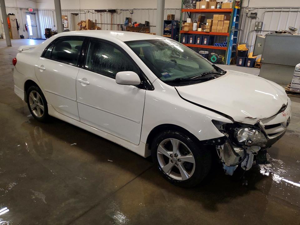 2013 Toyota Corolla მანქანა იყიდება აუქციონზე, vin: 2T1BU4EE2DC990640, აუქციონის ნომერი: 59767886