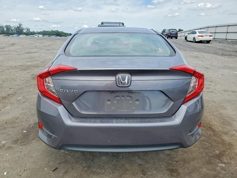 Продажа на аукционе авто 2018 Honda Civic, vin: 2HGFC2E57JH572697, номер лота: 62613956