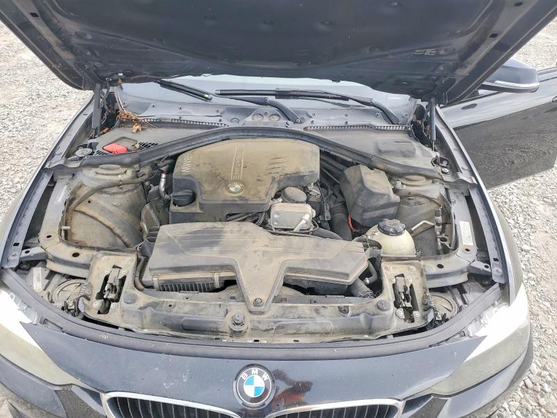 61333436 :رقم المزاد ، WBA3B1C5XEP679128 vin ، 2014 Bmw 320 مزاد بيع
