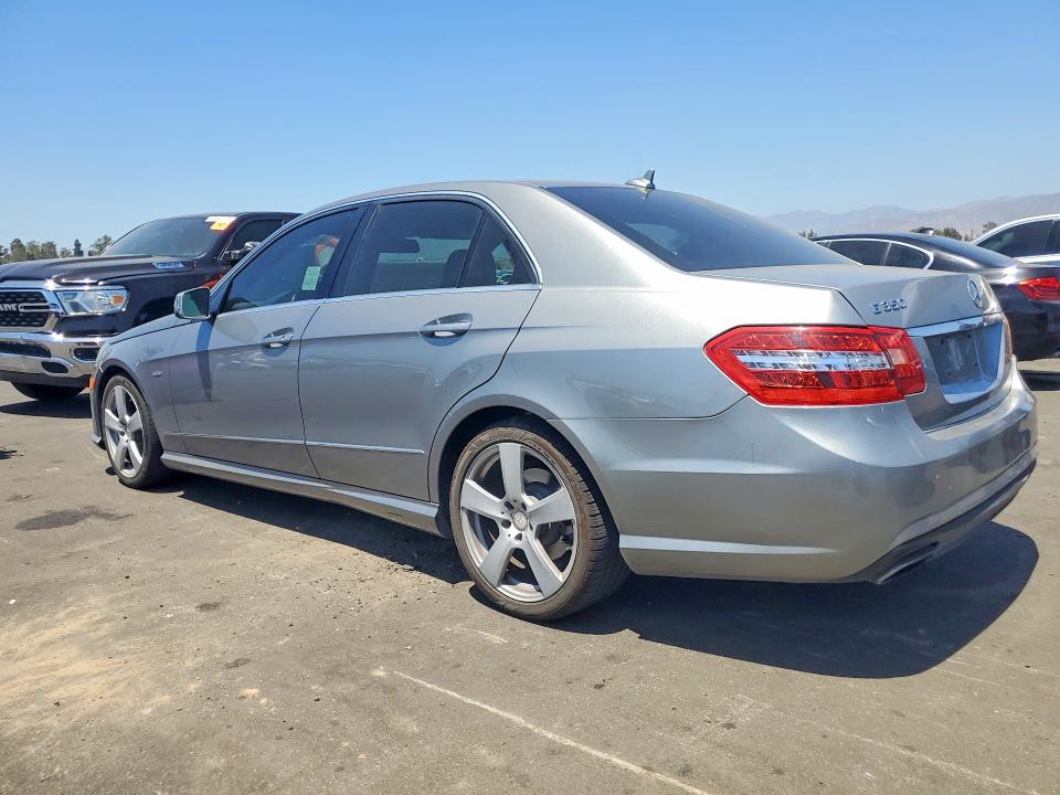 Продажа на аукционе авто 2012 Mercedes-benz E, vin: WDDHF5KBXCA608836, номер лота: 61686926