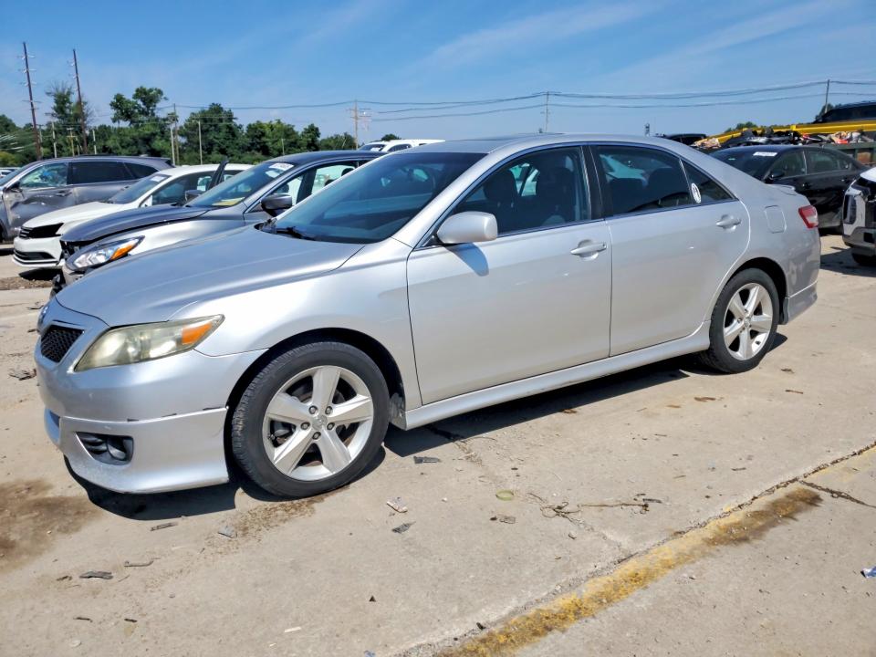 2011 Toyota Camry მანქანა იყიდება აუქციონზე, vin: 4T1BF3EK9BU198958, აუქციონის ნომერი: 62576636