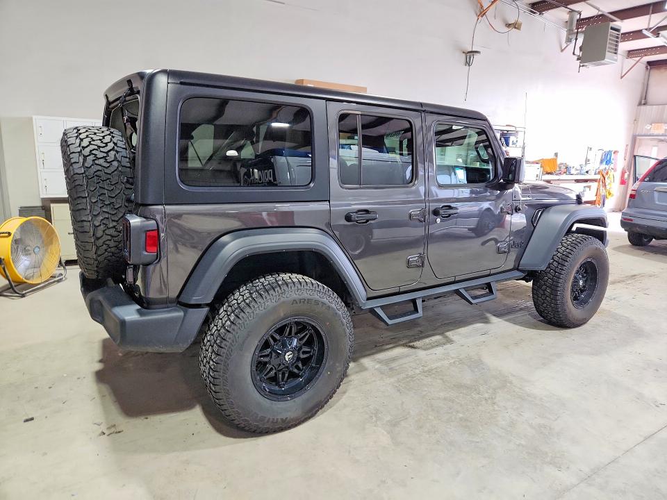 2021 Jeep Wrangler Unlimited მანქანა იყიდება აუქციონზე, vin: 1C4HJXDGXMW815065, აუქციონის ნომერი: 60849946