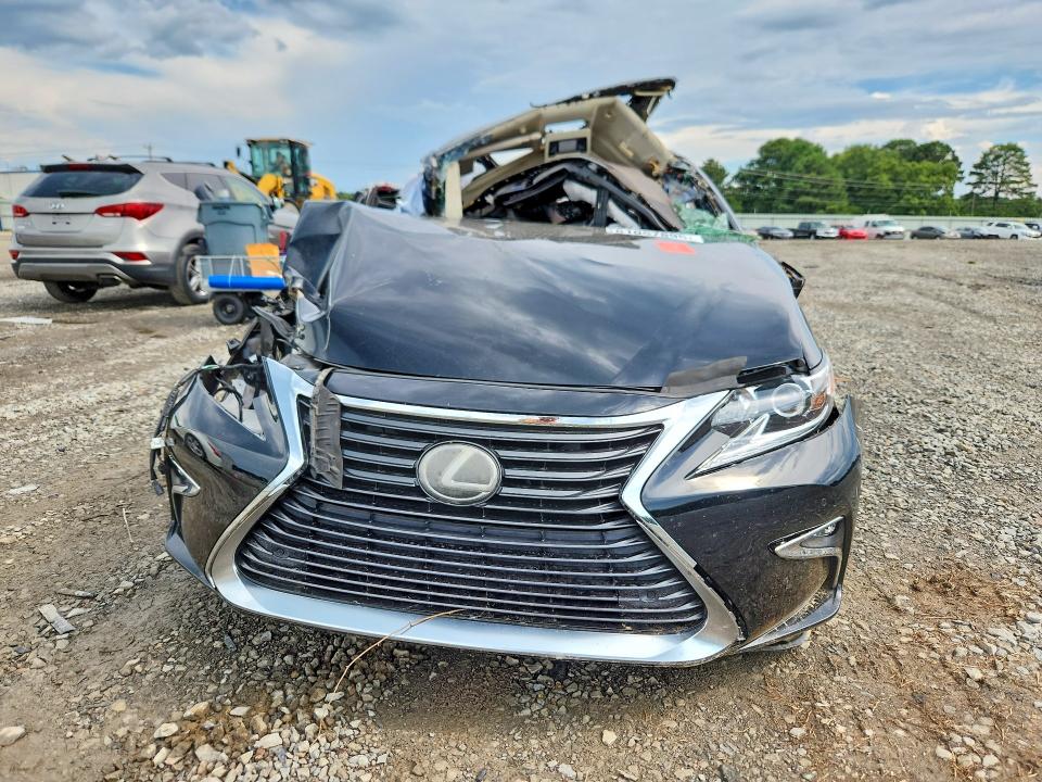 Aukcja sprzedaży 2018 Lexus Es, vin: 58ABK1GG2JU098460, numer aukcji: 61057896